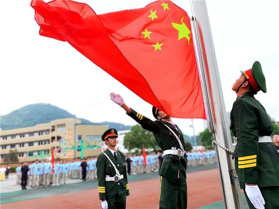 深度交流,畅享床上发现了一个不知道是虫子尸体还是脱的壳的东西,求大神指点啊问答乐趣